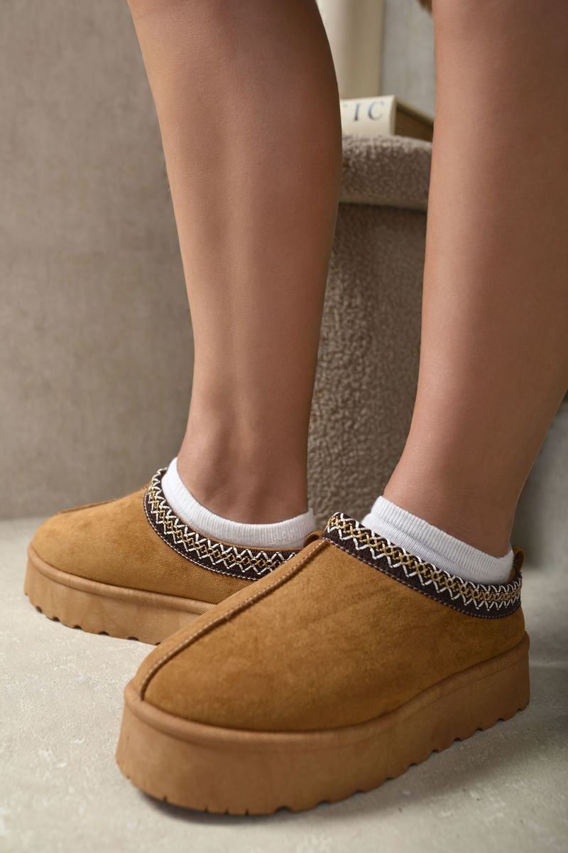 Women's Aztec Detail Low Ankle Platform Slipper Boots