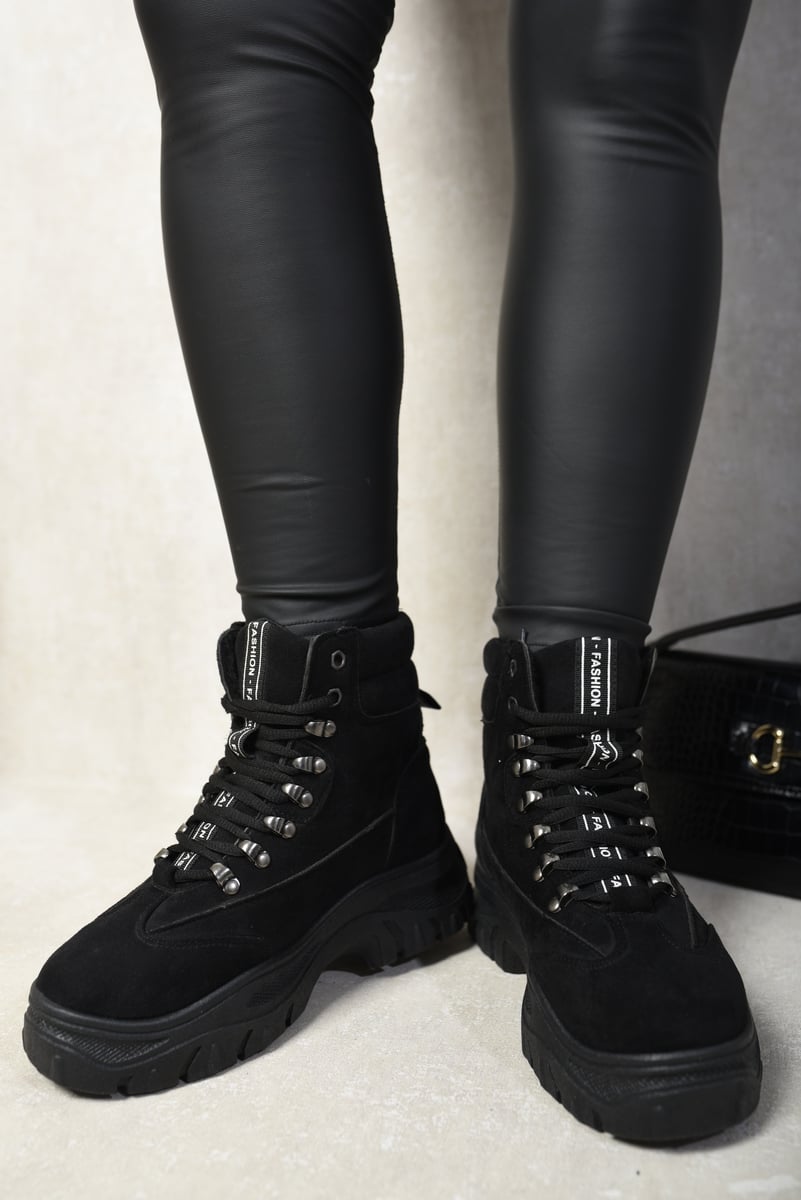 Women's Chunky Lace-Up Platform Ankle Boots