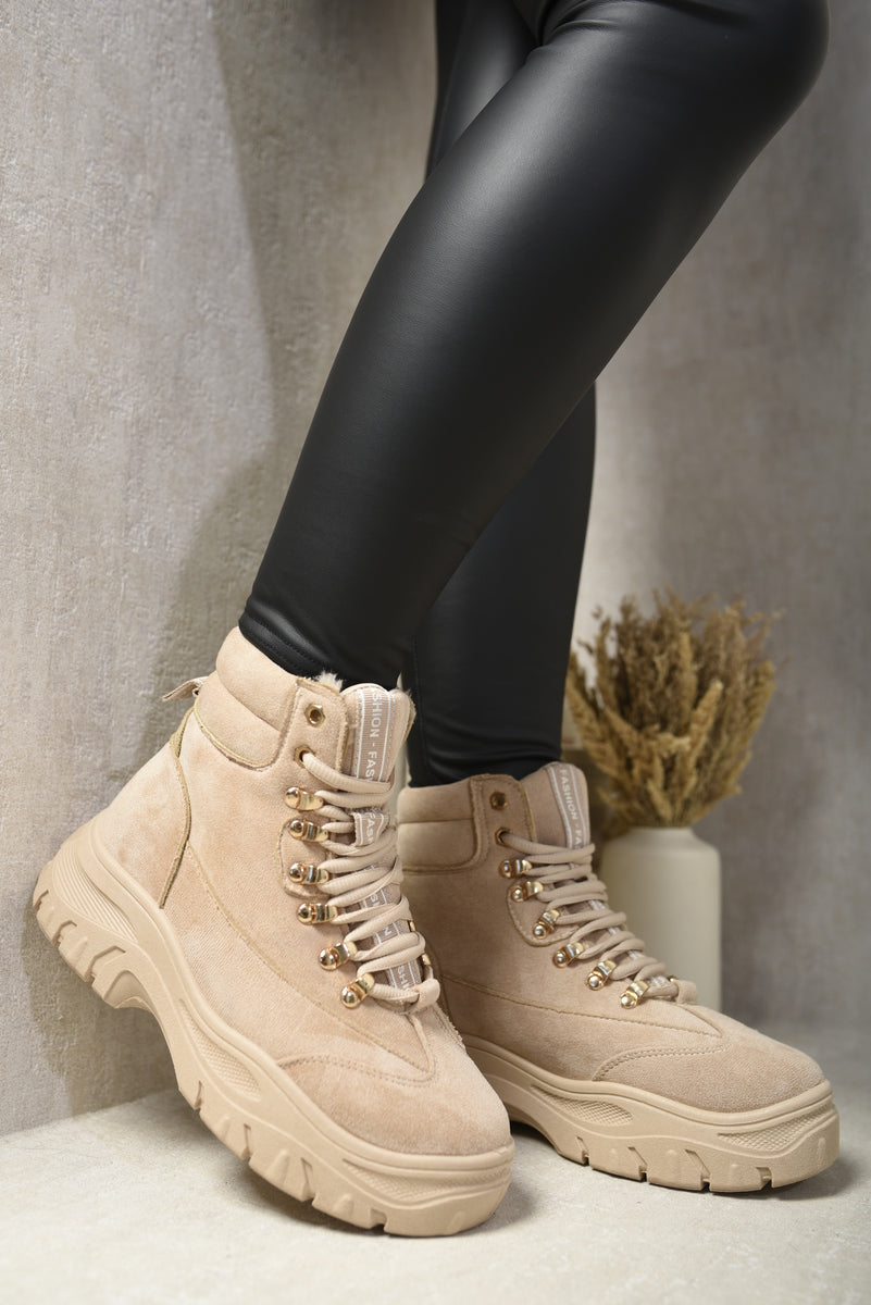 Women's Chunky Lace-Up Platform Ankle Boots