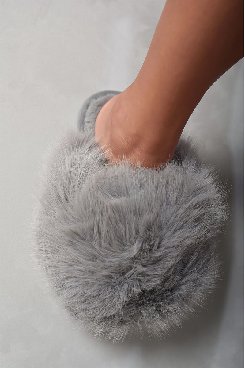 Women's Fluffy Faux Fur Winter Sandals