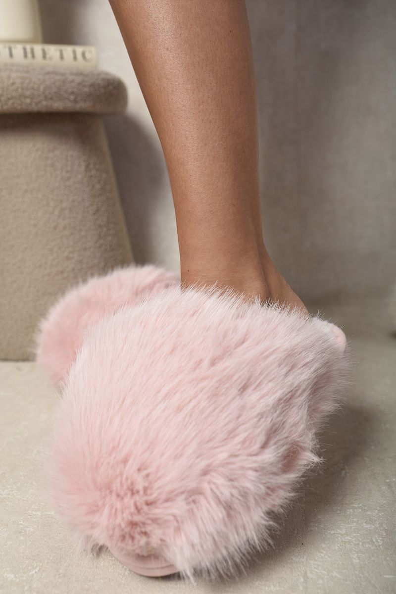 Women's Fluffy Faux Fur Winter Sandals