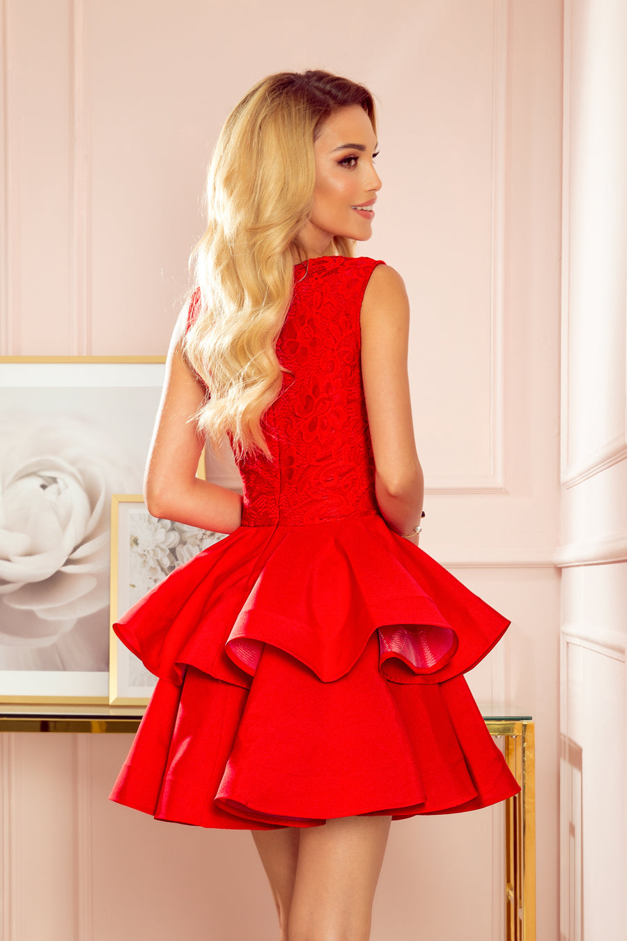 Numoco 321-1 Exclusive dress with lace neckline - RED